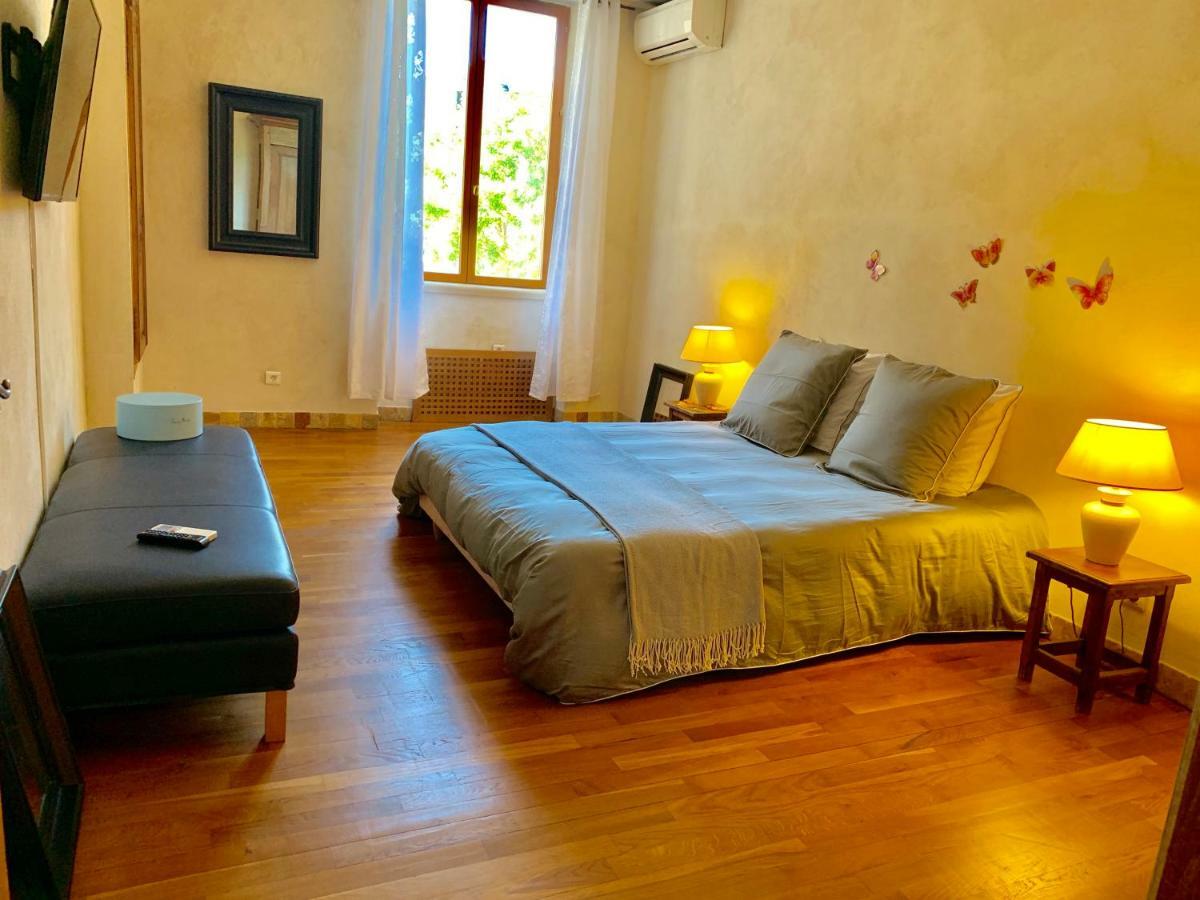Holiday home Authentique Bijou Coeur D'orange A 2 Pas Du Theatre Antique! Orange (Vaucluse)