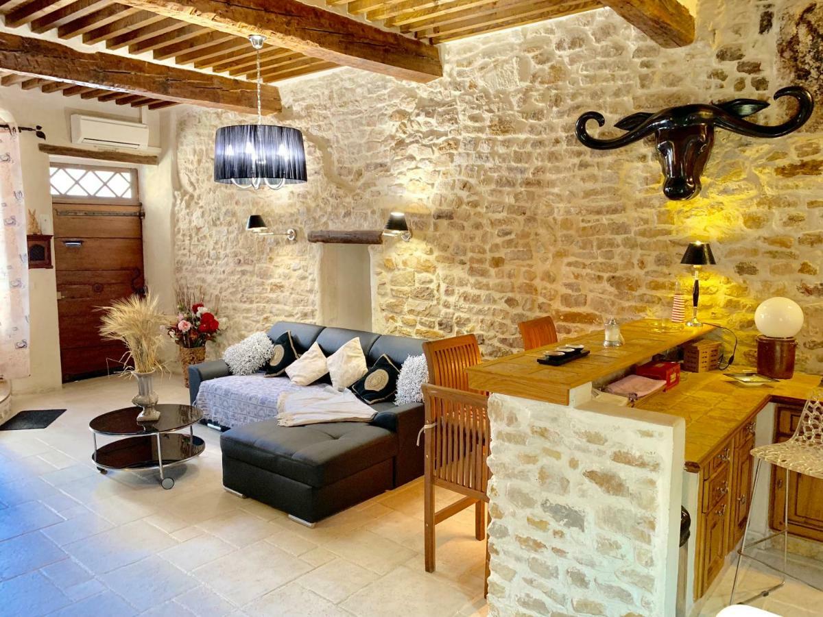 Holiday home Authentique Bijou Coeur D'orange A 2 Pas Du Theatre Antique! Orange (Vaucluse)