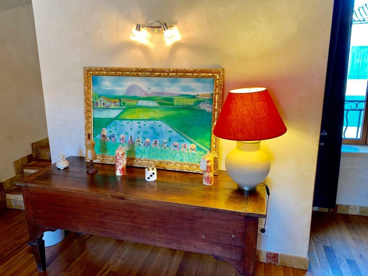 Holiday home Authentique Bijou Coeur D'orange A 2 Pas Du Theatre Antique!